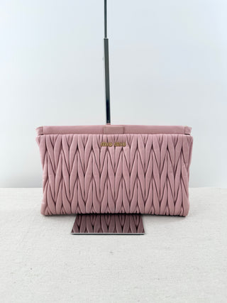 Miu Mu matelasse large clutch leather bag