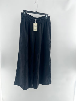 Anthropologie wide-leg pants featuring smocked elastic waistband, crafted from lightweight linen fabric, XS