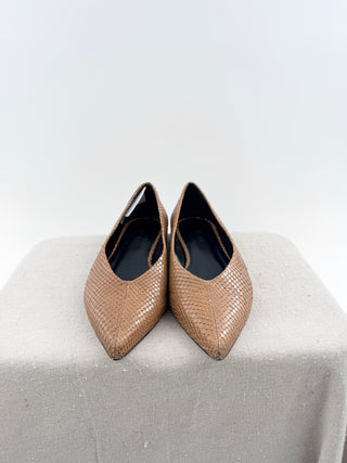 M. Gemi textured leather pointy toe flats, 37.5