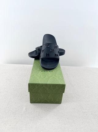 Gucci rubber logo slide sandals, 6