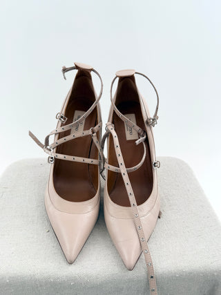 Valentino pointy toe leather pumps  with stud straps, 41