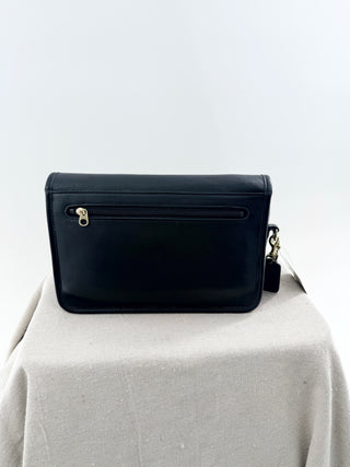 Coach leather medium size clutch bag with wristlet