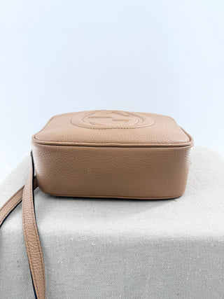 Gucci pebbled calfskin small soho disco bag