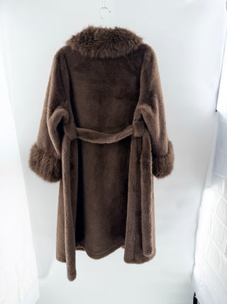 mar&co faux leather trench coat designed with dramatic faux fur shawl collar and matching cuff detailing, M/L