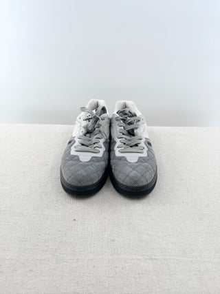 Chanel quilted suede and fabric sneakers CC, 41