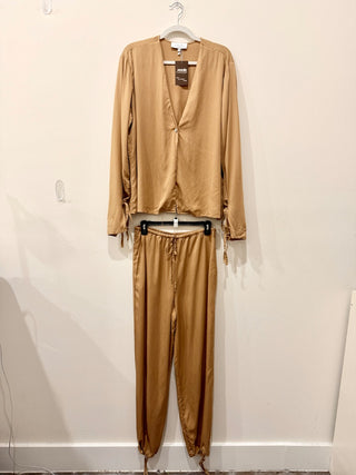 L'Academie 2 piece set: shirt and casual pants, top S / bottom M