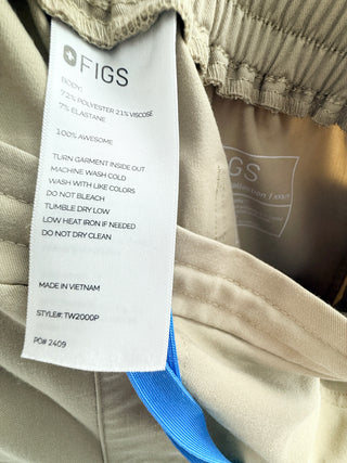 Figs set top and scrub pants, top XS/ bottom XXS