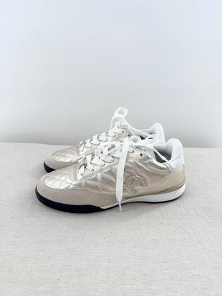 Chanel laminated calfskin suede quilted CC women sneakers                                                                                                                                                                                        laminated calf