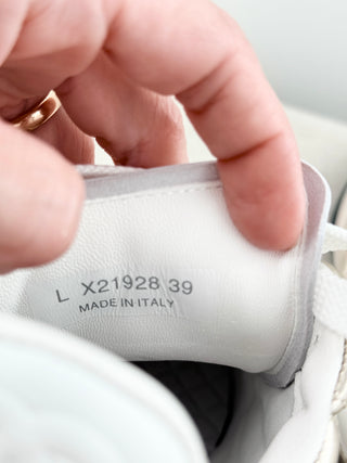 Chanel laminated calfskin suede quilted CC women sneakers                                                                                                                                                                                        laminated calf