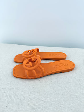 Gucci rubber interlocking slides, 9