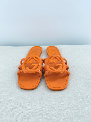 Gucci rubber interlocking slides, 9