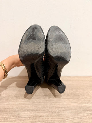 Chanel Leather Block Heel Cap Toe Quilted Ankle Booties Black Women's Size EU 40