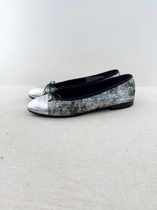 Chanel CC cap toe iridescent holographic textured ballet flat, 41