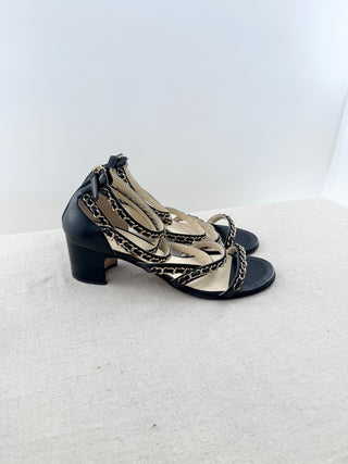 Chanel leather block sandals with link details, 40.5
