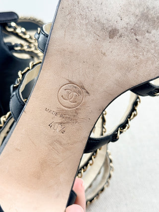 Chanel leather block sandals with link details, 40.5