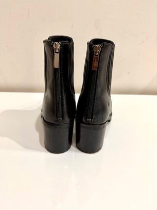 Charles Kammer Genuine Leather Ankle Chelsea Boots Black Women's Size 39.5/8.5
