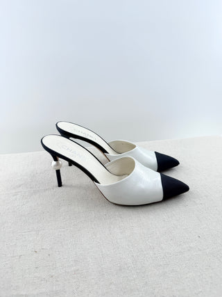 Chanel pointy mule with heel pearl detail leather and satin, 41.5