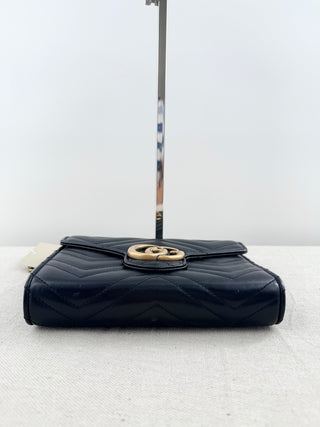Gucci marmont leather wallet on chain bag