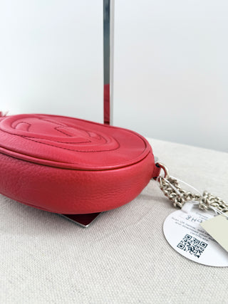 Gucci mini soho leather chain bag
