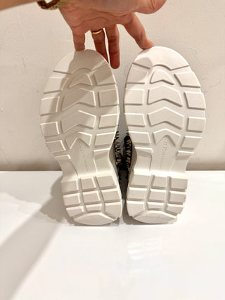 Alexander McQueen Tread Slick Leather Lace-Up Chunky Boots Black/White EU 39.5