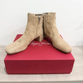 NWT Roger Vivier Tres Vivii Suede Block Heel Buckle Ankle Boot Light Beige EU 39