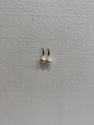 n.a. baroque pearl earrings