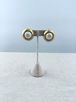 Givenchy vintage clip on gold tone with pearl