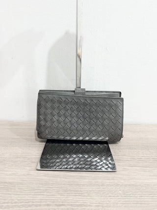 Bottega Veneta leather intreciatto medium size wallet