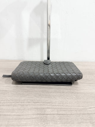 Bottega Veneta leather intreciatto medium size wallet