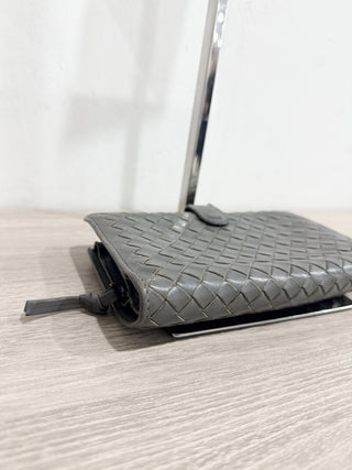 Bottega Veneta leather intreciatto medium size wallet