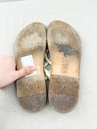 Dior flat leather thong sandals with CD logo, 40