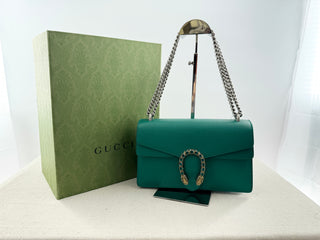 Gucci dionysus leather medium bag with emerald