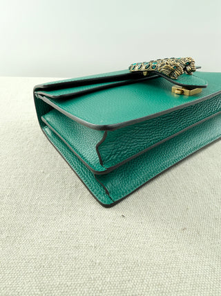 Gucci dionysus leather medium bag with emerald