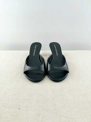 Stuart Weitzman low heel leather mule sandals, 10
