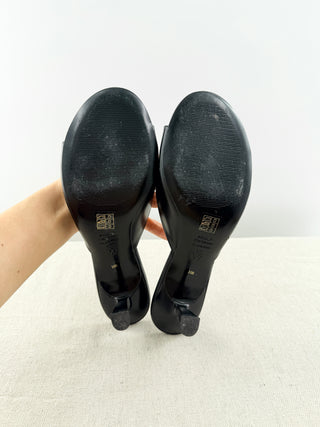 Stuart Weitzman low heel leather mule sandals, 10