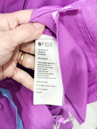 Figs Rafaela Cargo Jogger Scrub Jumpsuit featuring a zip-front closure, cap sleeves, and a drawstring waist, XXS
