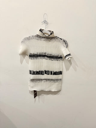 Issey Miyake plisse short sleeve pattern top, M