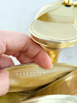 Loewe 90 pebble metallic leather slide sandals, 41