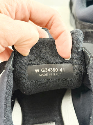 Chanel low top trainer sneakers, 41