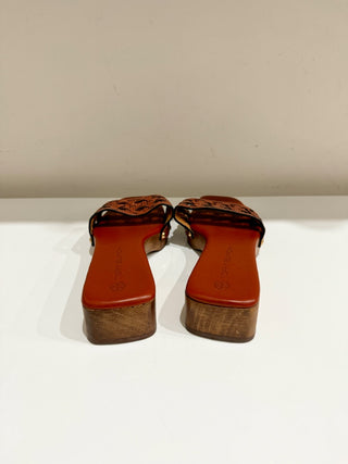 Tory Burch Basketweave Leather Clog Slides Sandals Brick Red Women's Size US 8