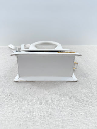 Jacquemus le grand chiquito in leather