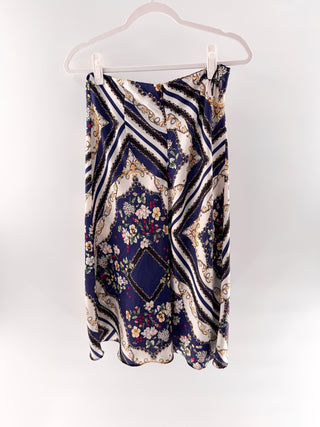 Elliatt pattern silky skirt, M