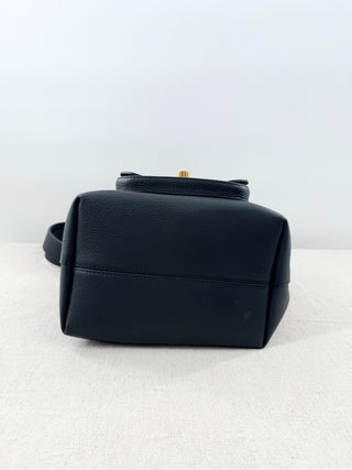 Louis Vuitton lockme MM leather bag, MM