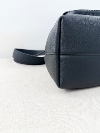 Louis Vuitton lockme MM leather bag, MM