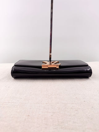 Louis Vuitton patent leather louise clutch bag
