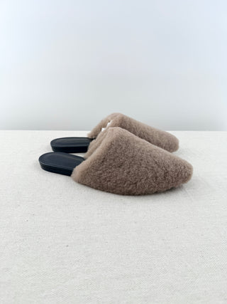 Jenni Kayne shearling slide mules, 39