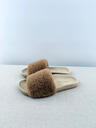 Jenni Kayne shearling open slides, 38