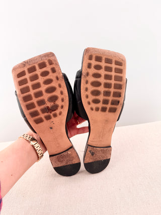 Bottega Veneta Padded slide sandals w/ diamond pattern, 39