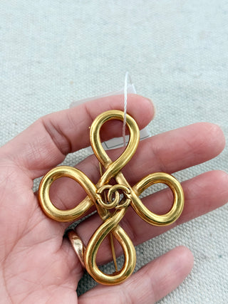 Chanel vintage brooch infinite knit design 80-90s