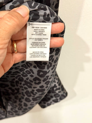 Equipment Femme 100% Silk Leopard Print Button Front Shirt Black Gray Womens XXS